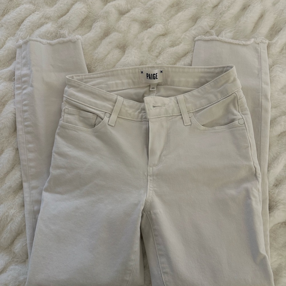 Paige Women's Cream  cropped/ankle Jeans- raw hem